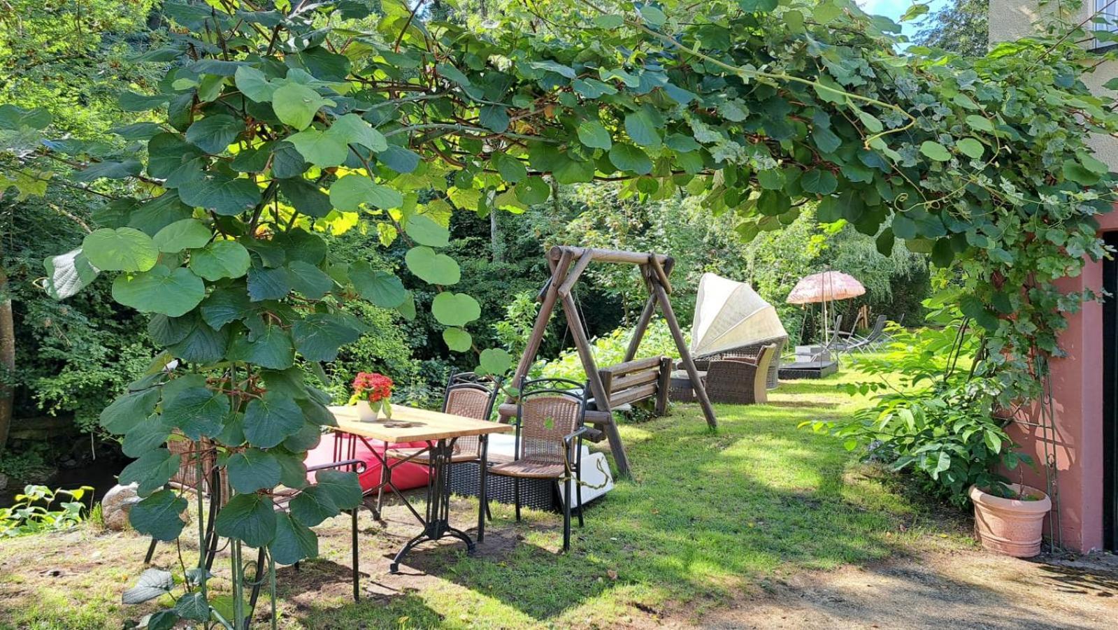 Hotel Landgasthof Simon Waldrach Extérieur photo