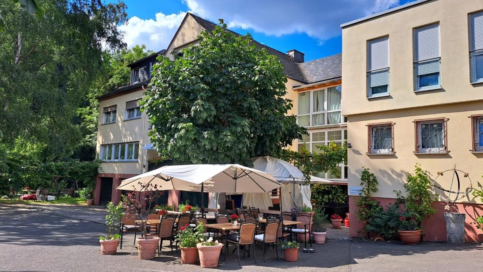 Hotel Landgasthof Simon Waldrach Extérieur photo